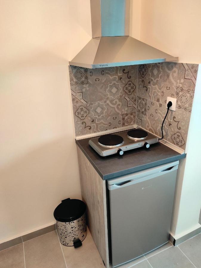 האראקי Budget Studio 1 - Sea View - Renovated February 2021 מראה חיצוני תמונה